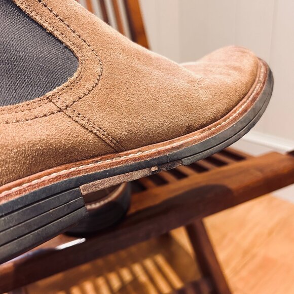 UGG Baldvin Chelsea Boots Suede Chestnut Brown Pull On Casual Mens 7 US Womens 9